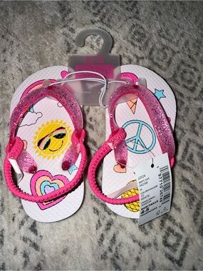 The Children's Place Pink Glitter Strap Sun & Heart Flip Flops